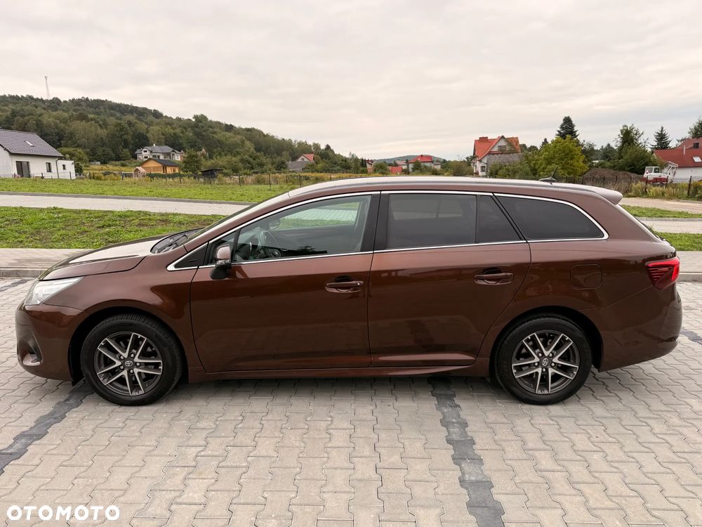 Toyota Avensis Touring Sports 1.8 Edition S+ - 6
