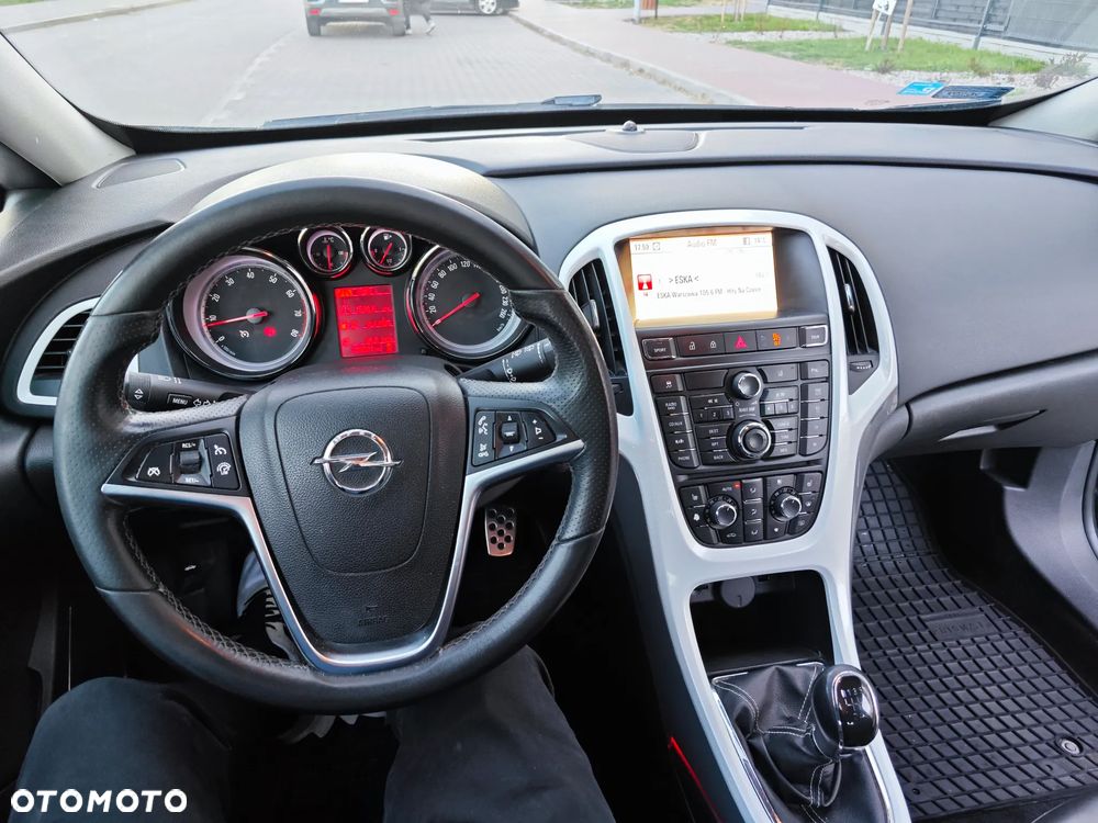 Opel Astra 1.6 T Sport - 13