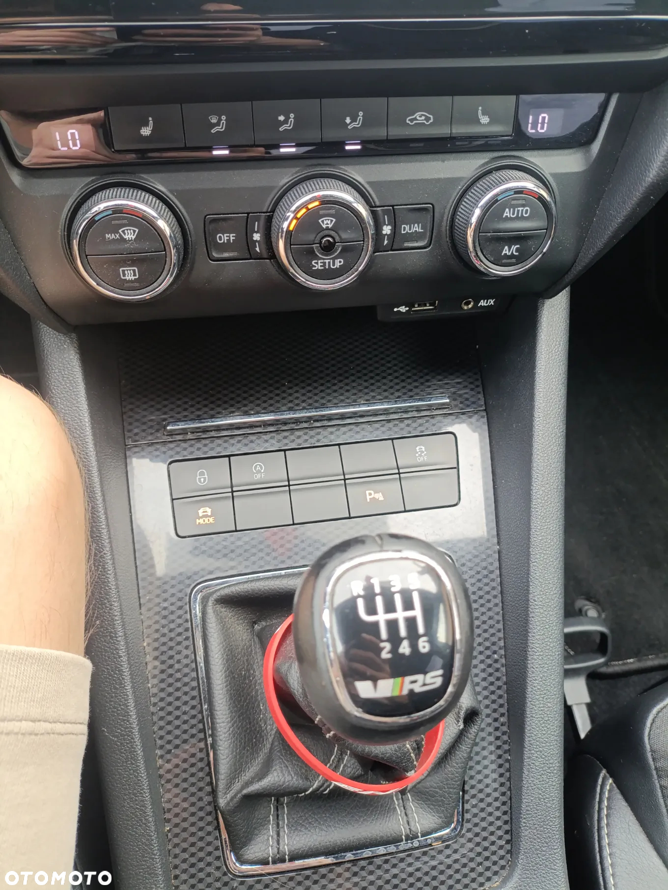 Skoda Octavia Combi 2.0 TDI RS - 19