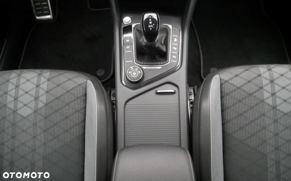 Volkswagen Tiguan 2.0 TSI 4Mot R-Line DSG - 7