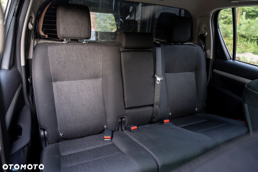 Toyota Hilux 2.8 D-4D Double Cab SR5 4x4 - 39