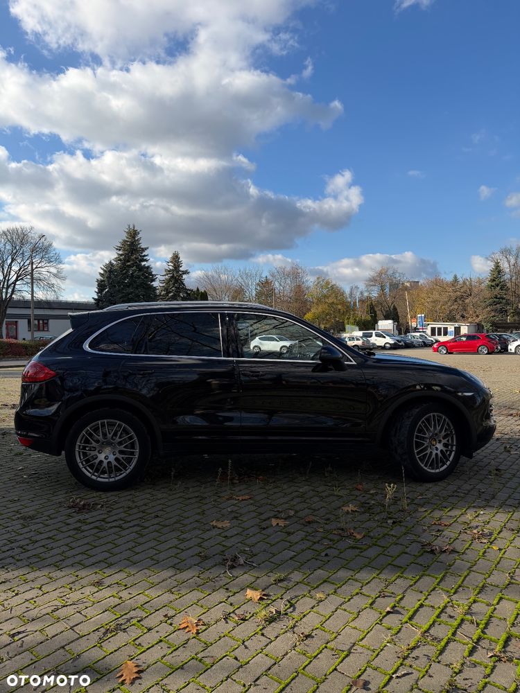 Porsche Cayenne - 7