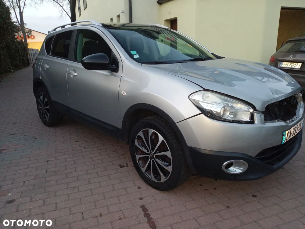 Nissan Qashqai - 2