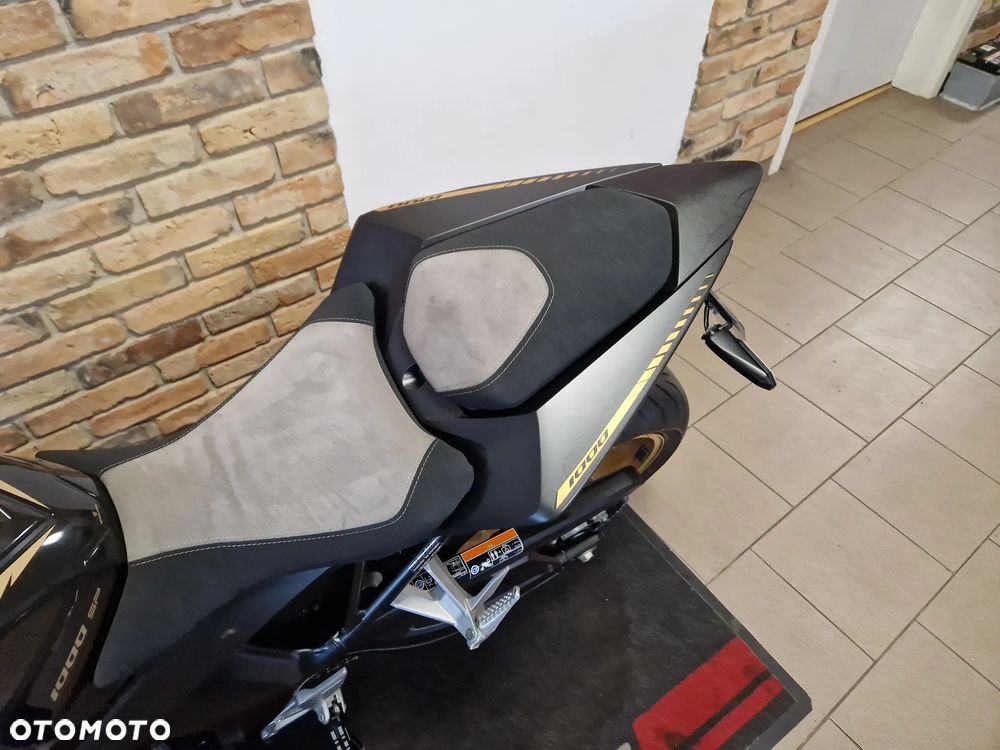 Honda Hornet - 11
