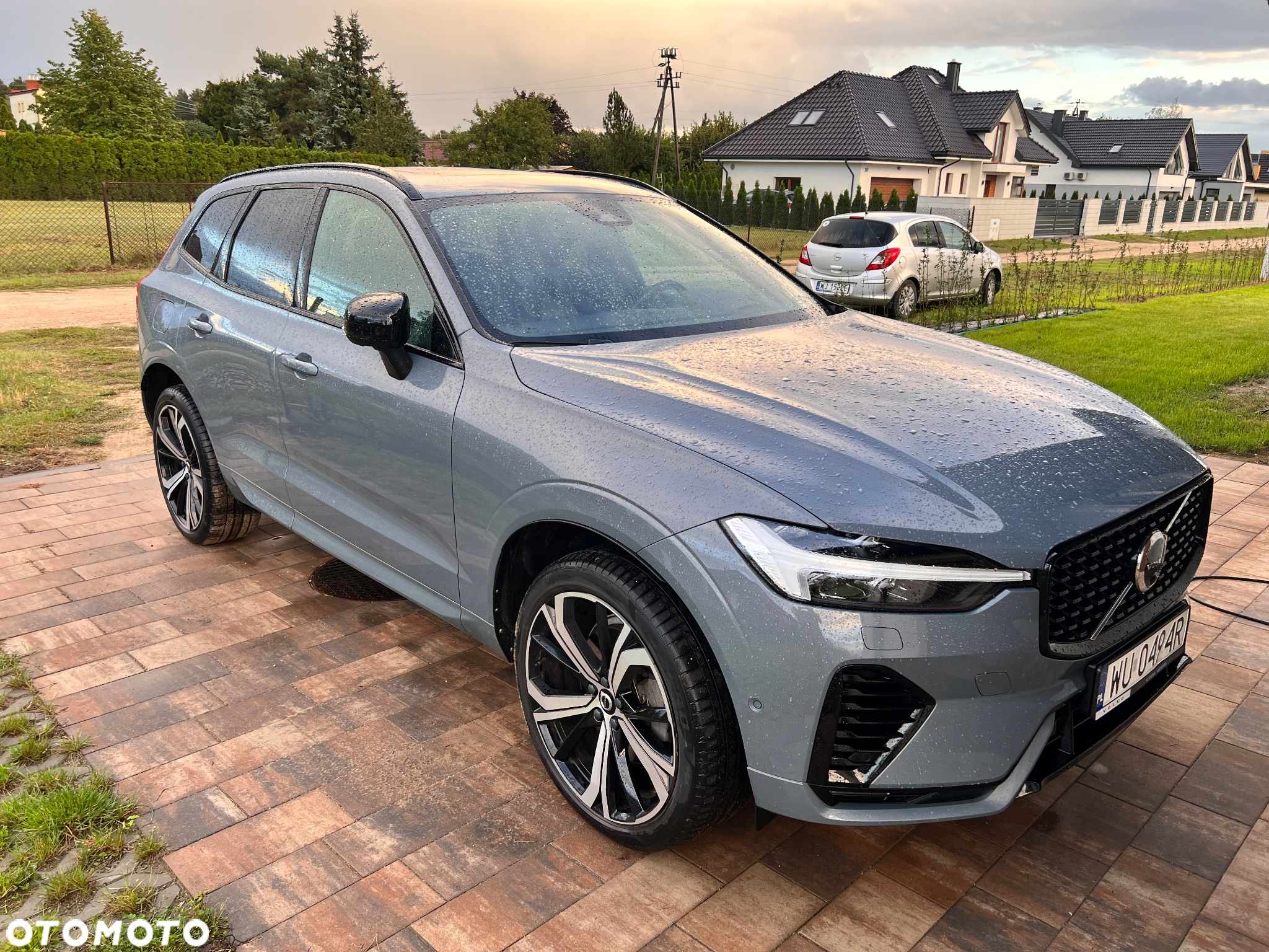 Volvo XC 60 T6 Plug-In Hybrid AWD R-Design - 3