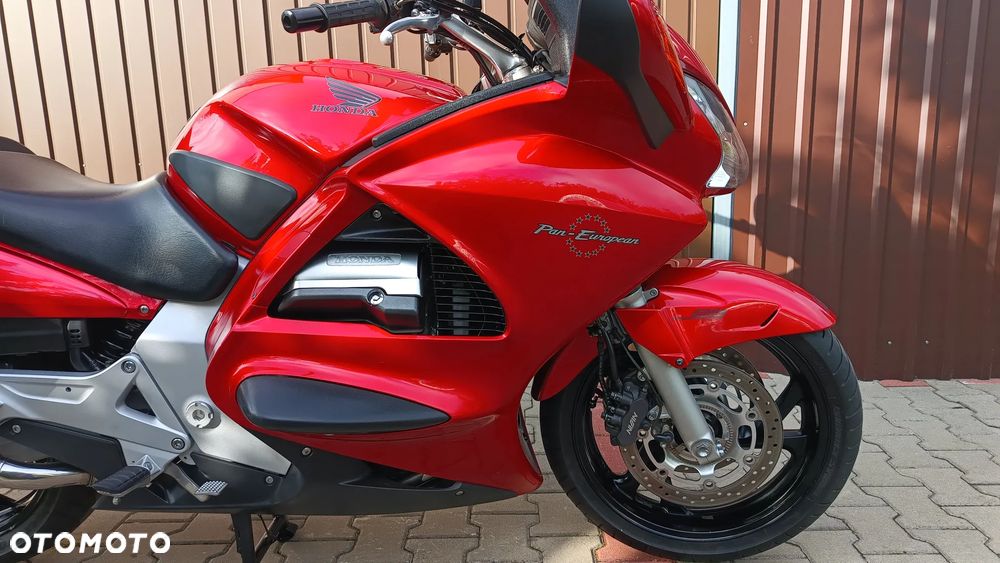 Honda ST - 6