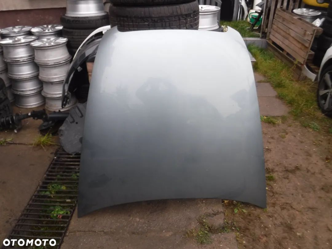 Audi A6 C6 lift maska  LY7E - 1