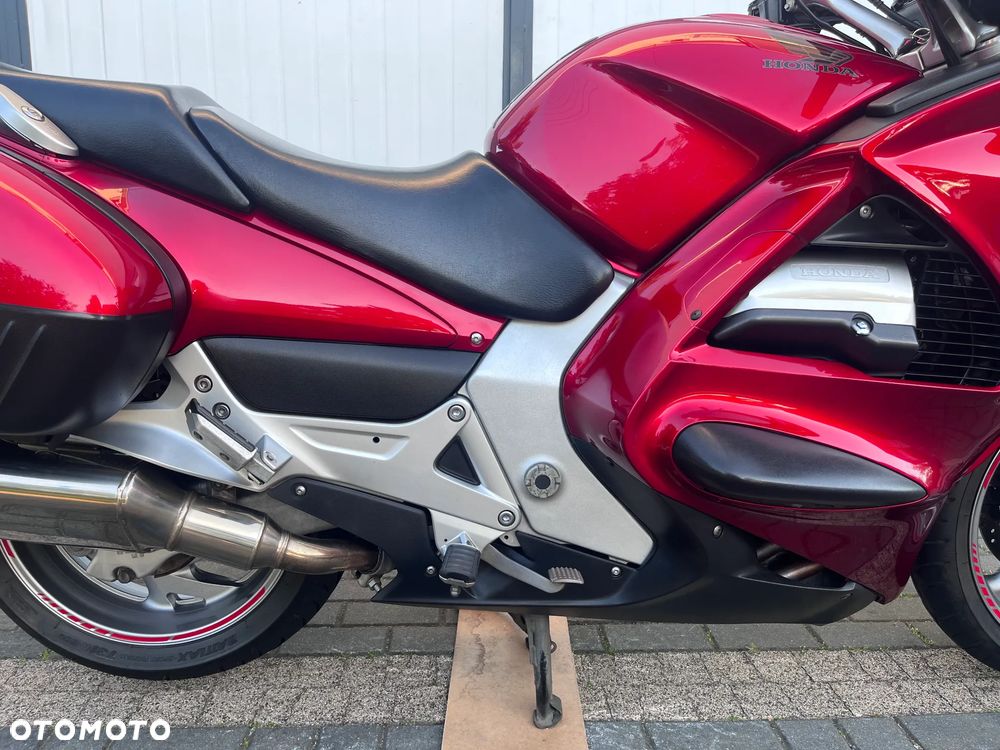 Honda ST - 23