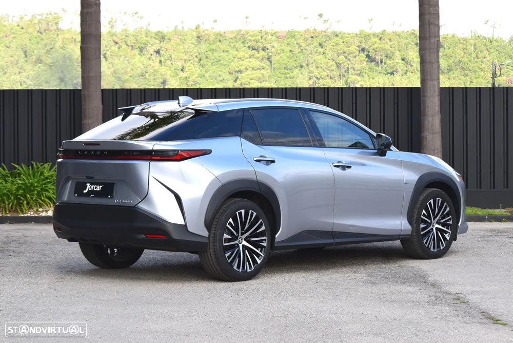 Lexus RZ 300e Premium - 9