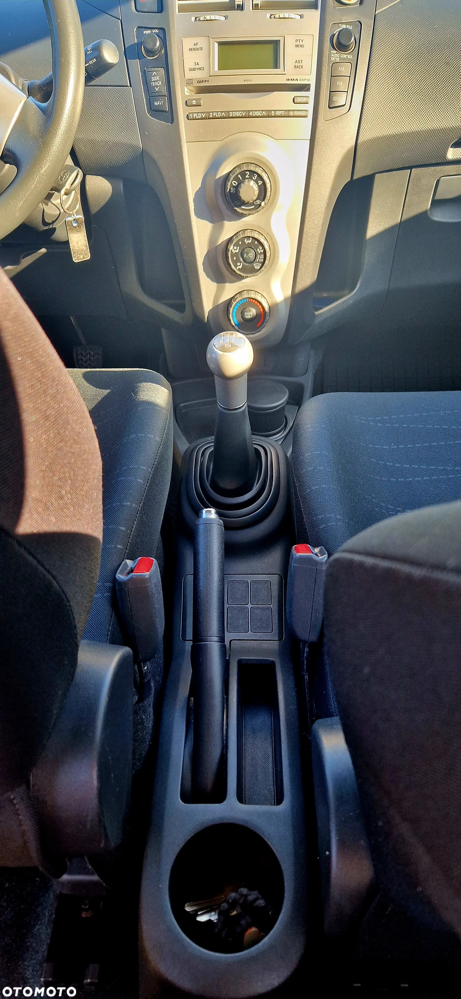 Toyota Yaris - 16