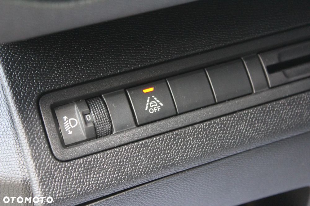 Peugeot 3008 1.2 PureTech Active Pack S&S - 23