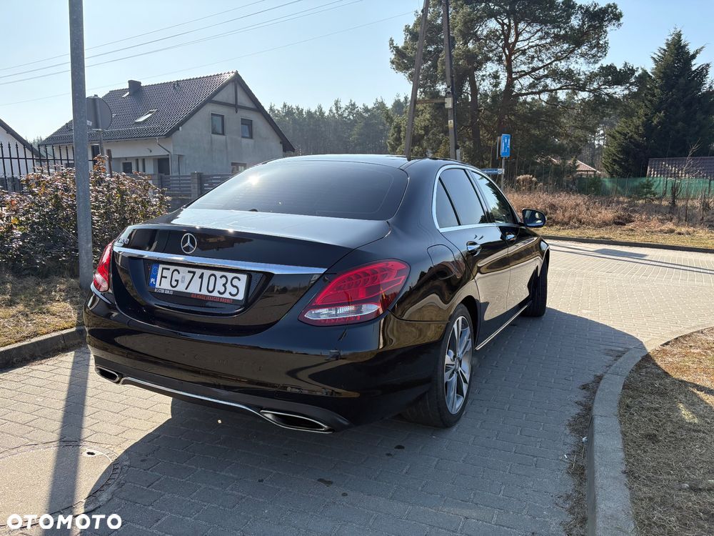 Mercedes-Benz Klasa C 300 7G-TRONIC - 4