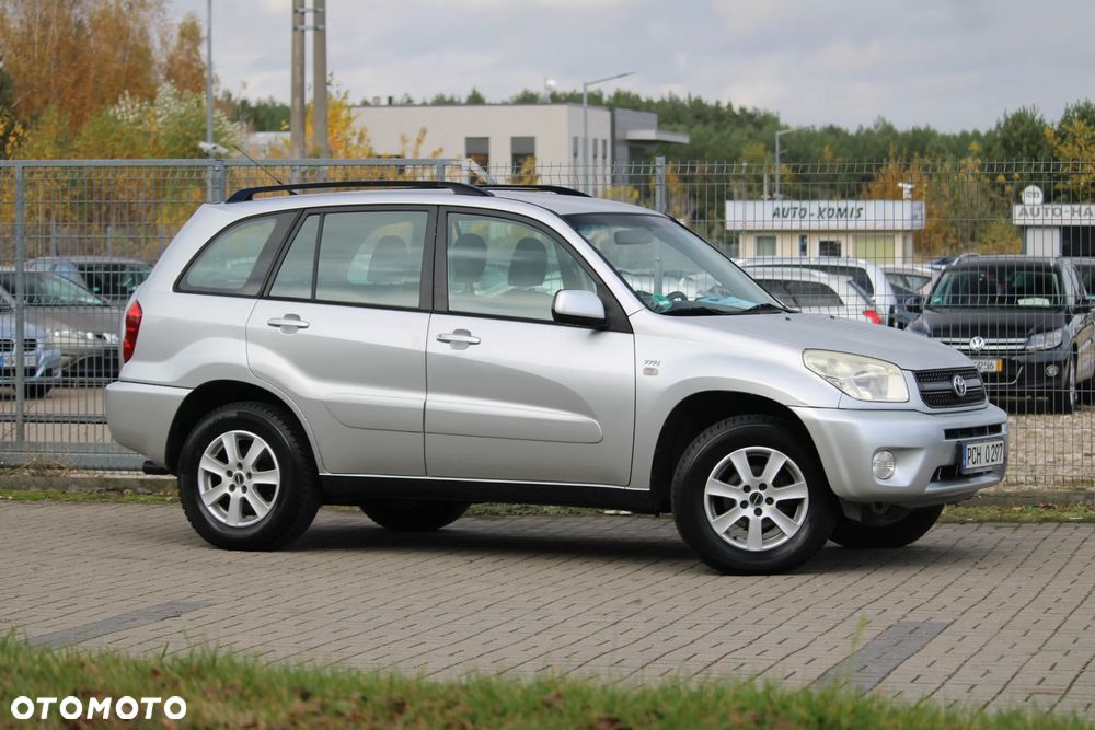Toyota RAV4 - 4