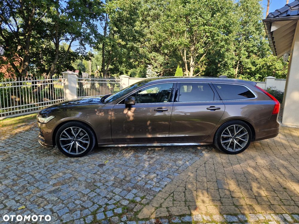 Volvo V90 D5 AWD Momentum - 3