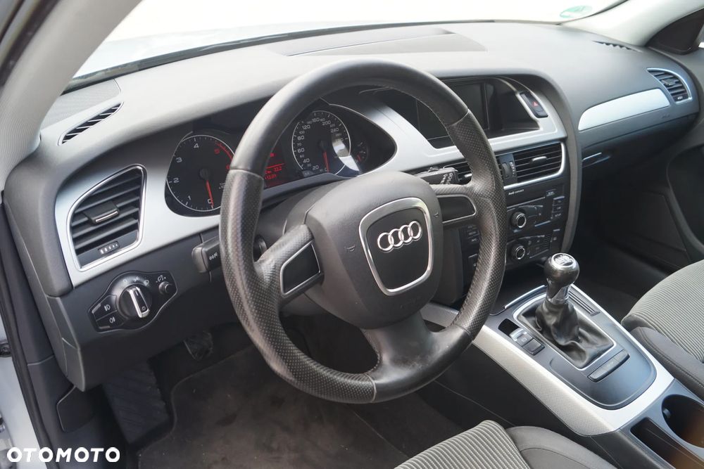 Audi A4 Avant 2.0 TDI DPF Ambition - 5