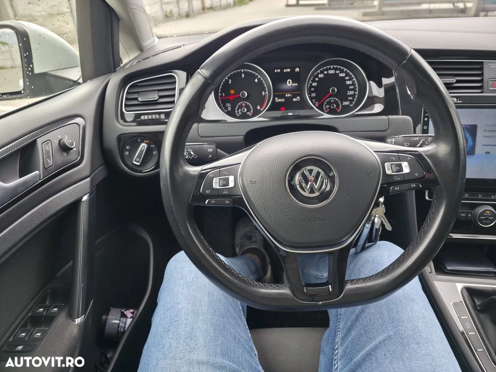Volkswagen Golf 2.0 BlueTDI Highline - 17