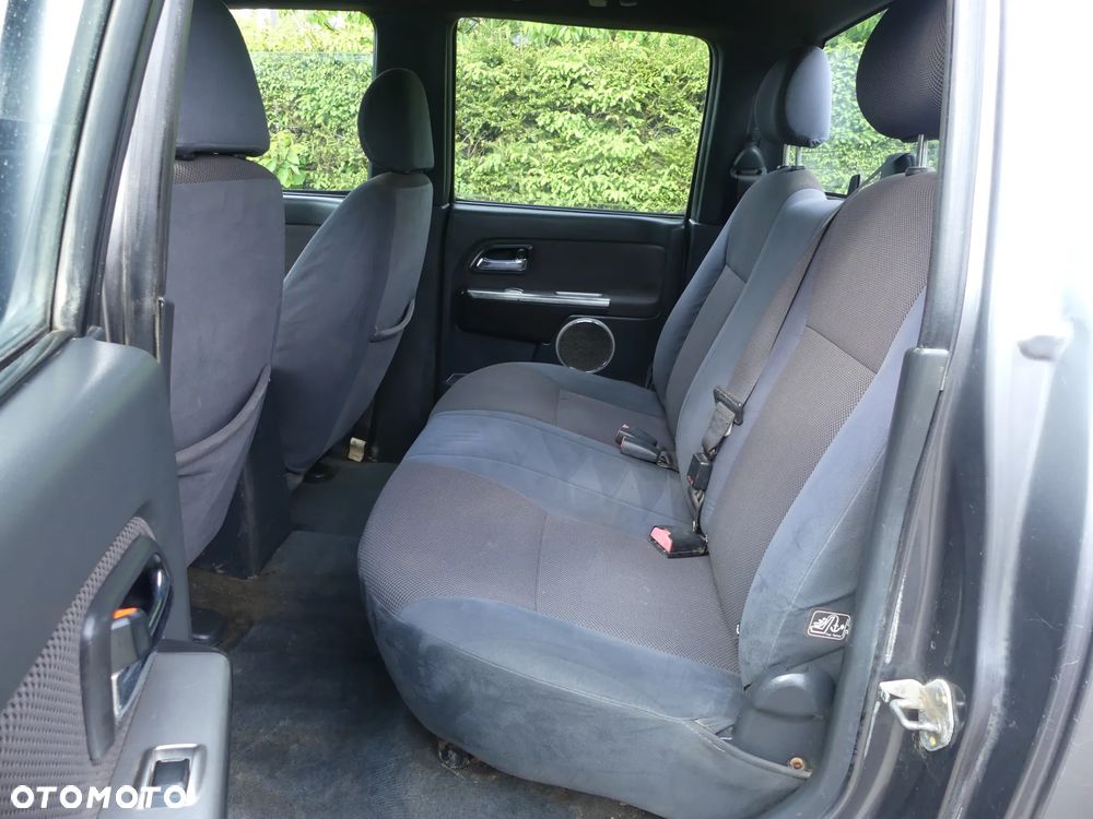 Isuzu D-Max 2.5d DC Custom - 24
