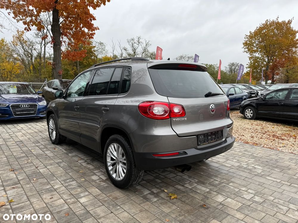 Volkswagen Tiguan 1.4 TSI BlueMotion Technology Exclusive - 4