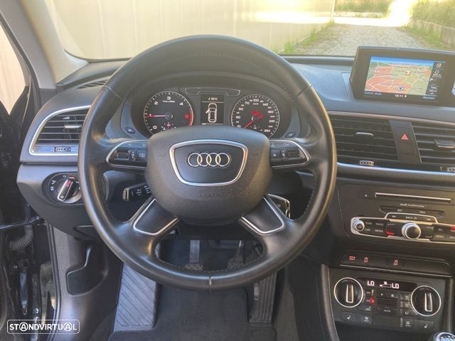 Audi Q3 2.0 TDI Design - 12
