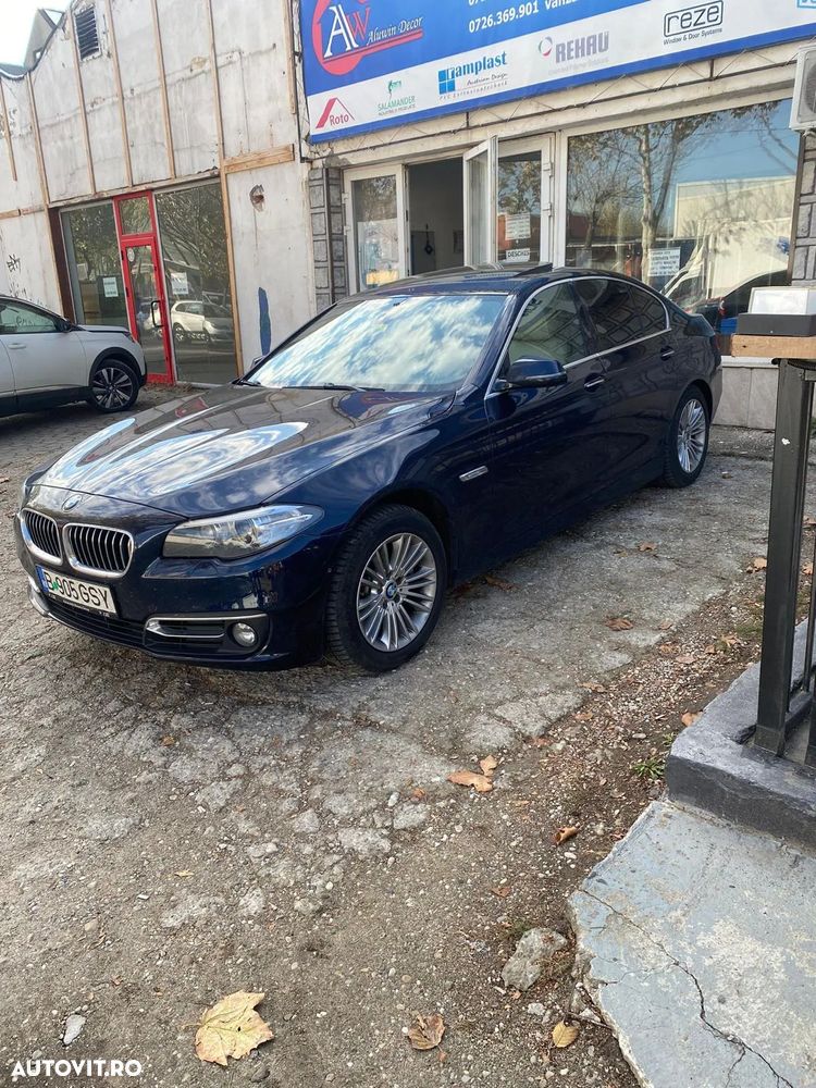 BMW Seria 5 520d xDrive - 9