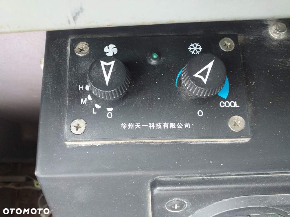 XCMG ZL30G - 13
