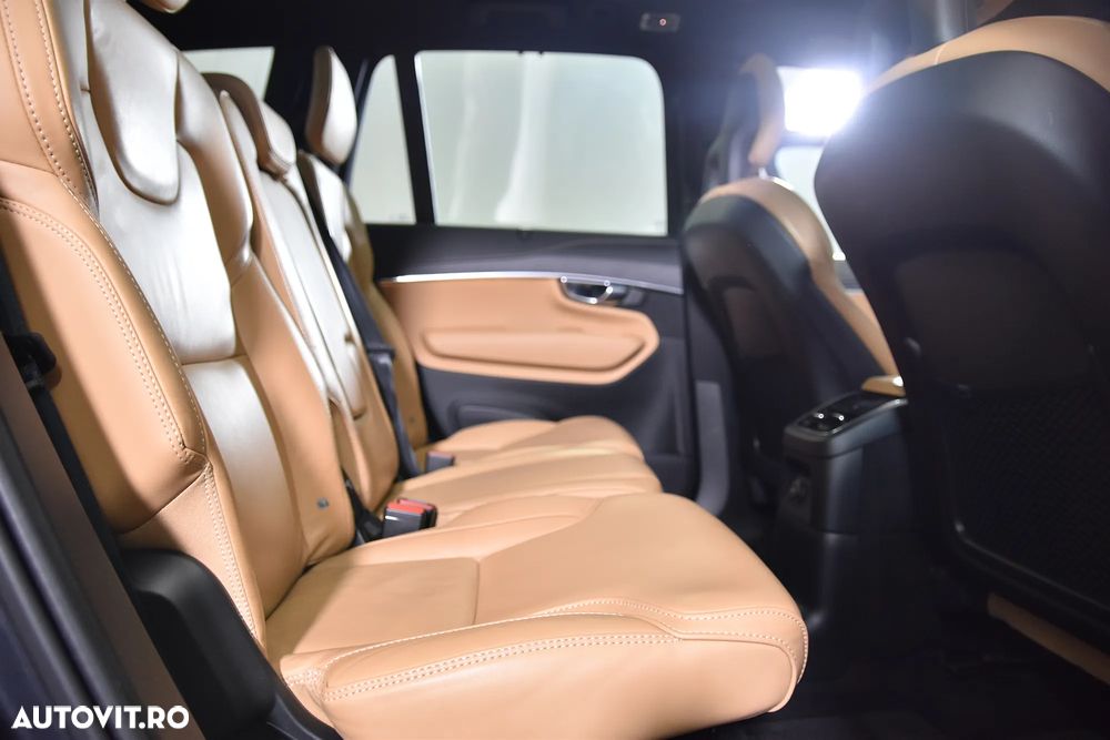 Volvo XC 90 - 12