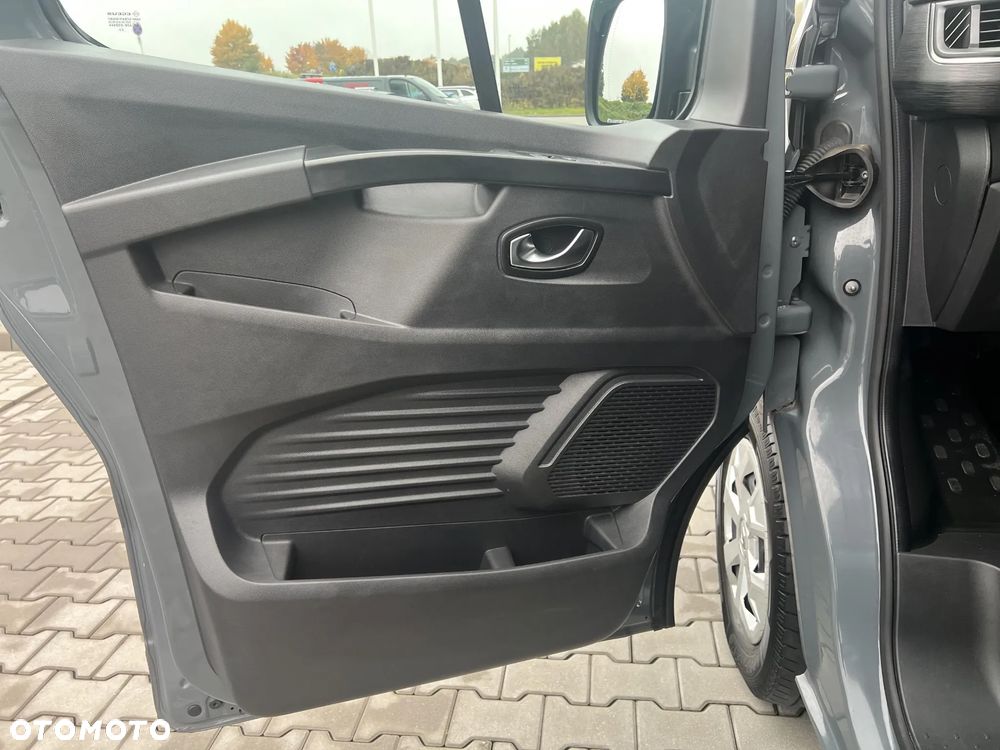Renault Trafic - 10