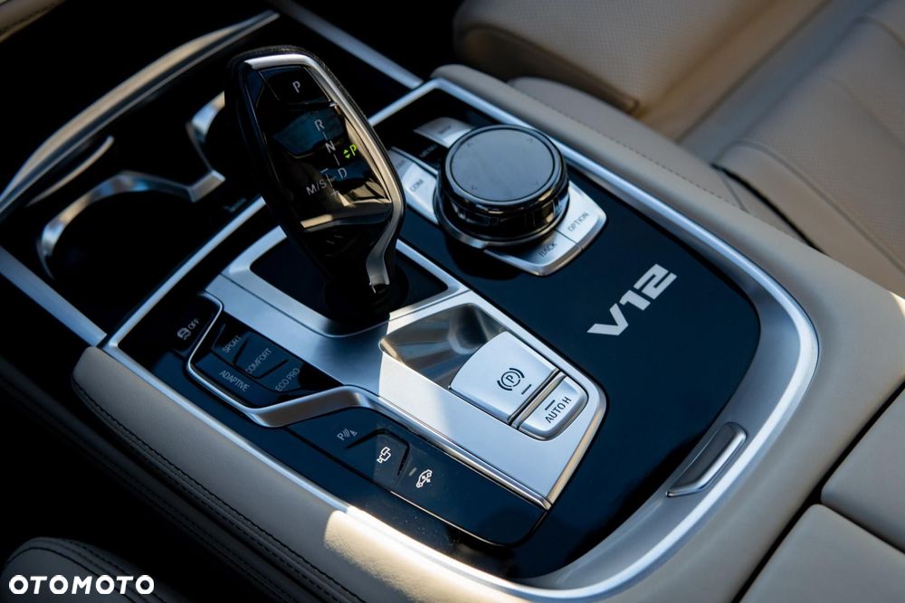 BMW Seria 7 M760Li xDrive - 21