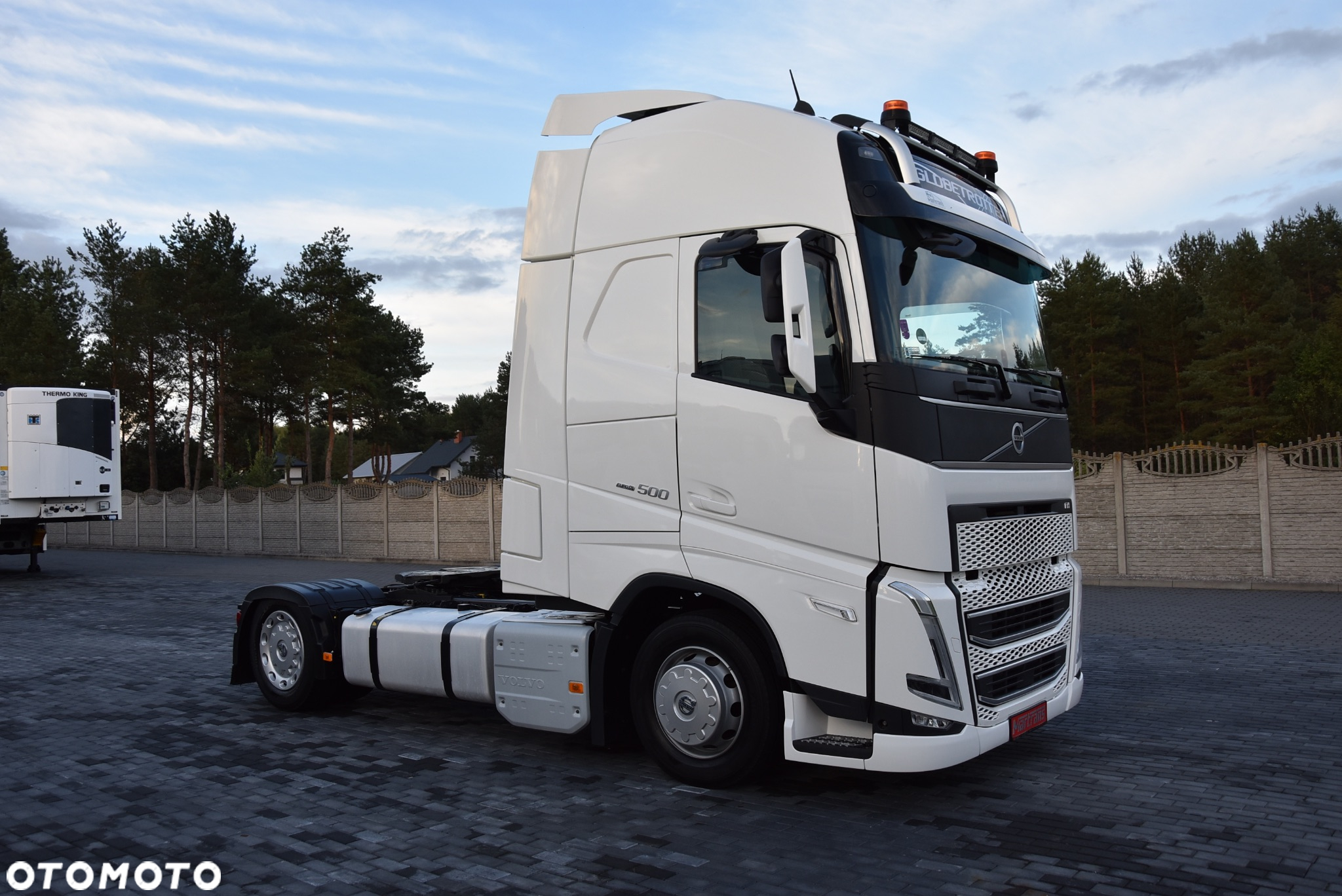 Volvo FH4 500 EURO 6   GLOBETROTTER XL / FULL LED / KLIMA POSTOJOWA  /  LOW DECK MEGA  / ASO VOLVO SALON POLSKA JAK NOWE ! ! ! - 4