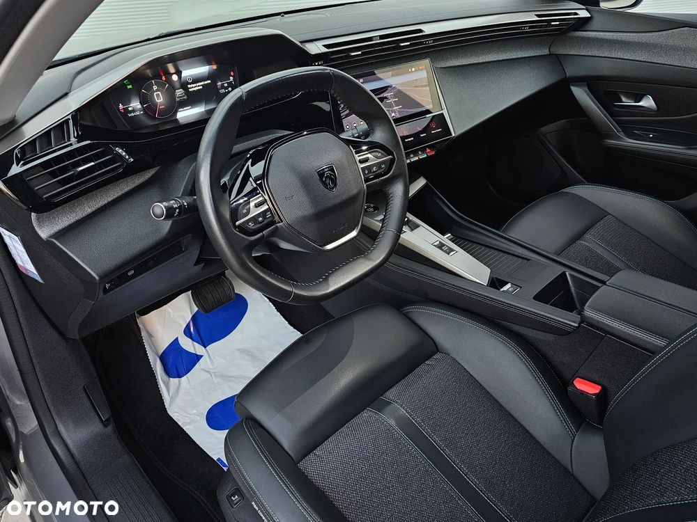 Peugeot 308 PureTech 130 GPF Black Edition - 28