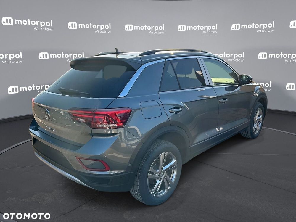 Volkswagen T-Roc - 10