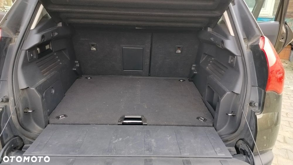 Peugeot 3008 2.0 HDi Premium - 4