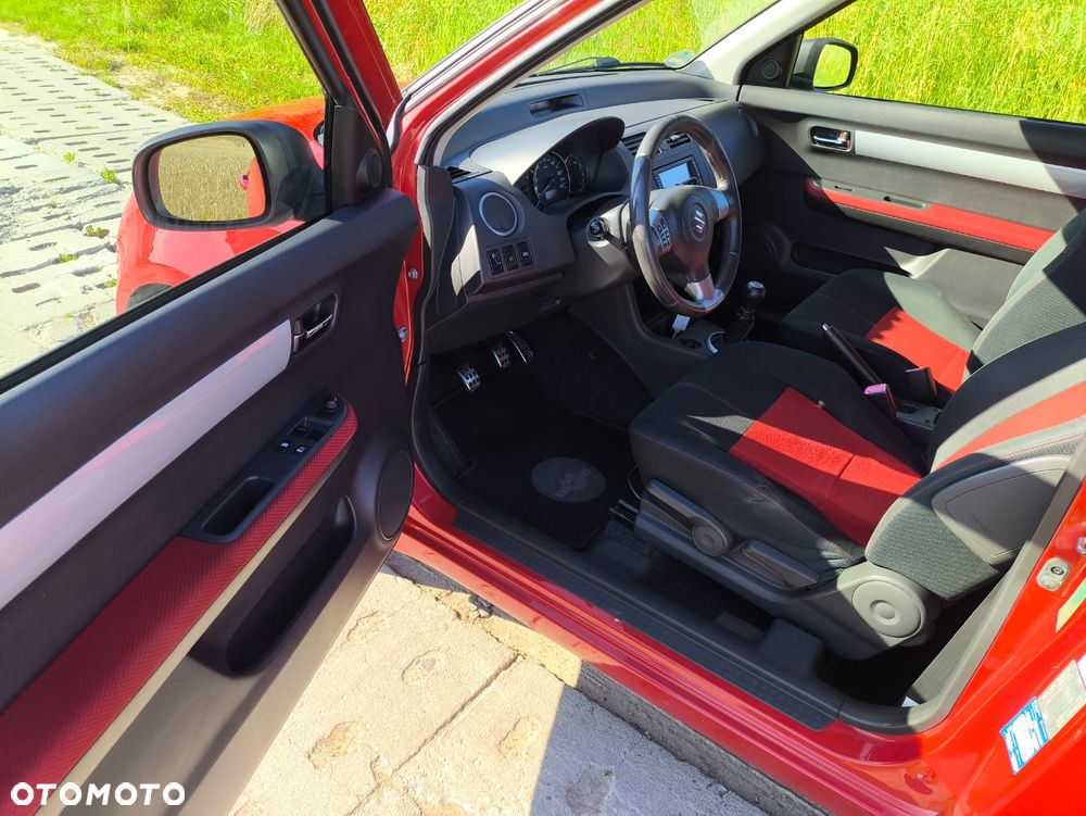 Suzuki Swift 1.6 Sport - 22