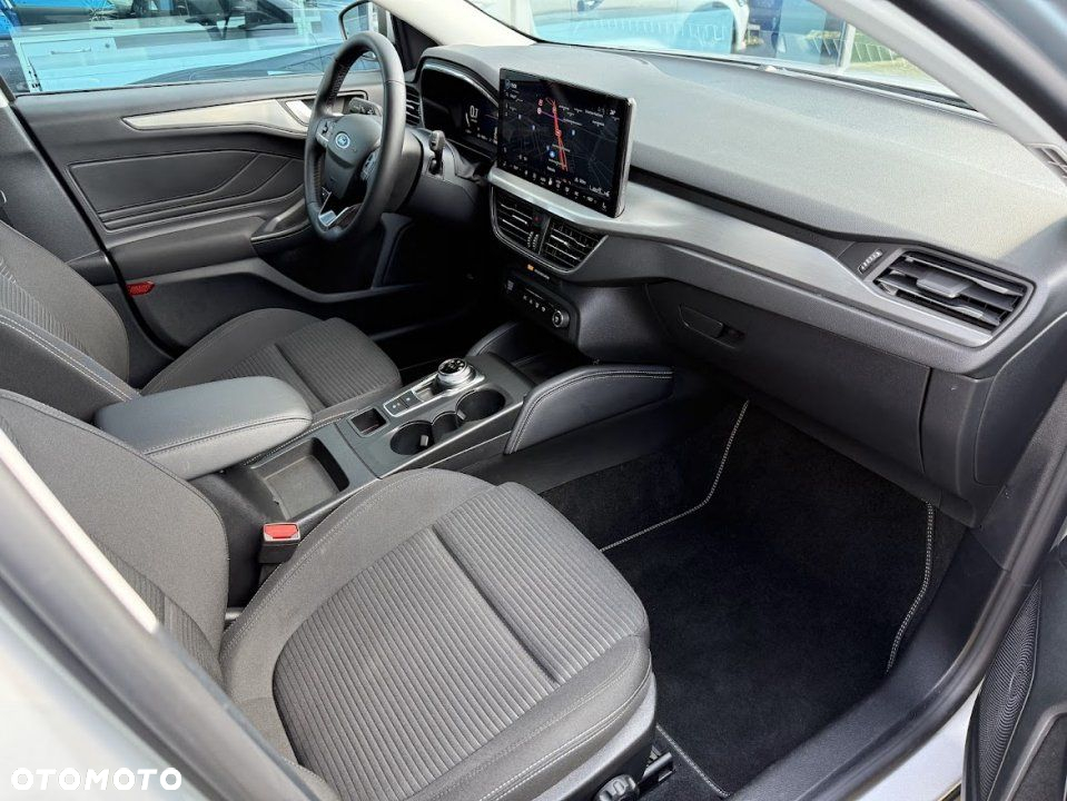 Ford Focus - 11