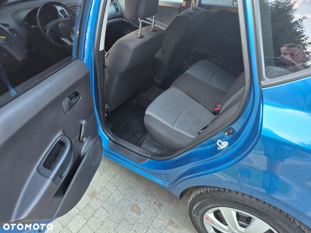 Kia Ceed - 13