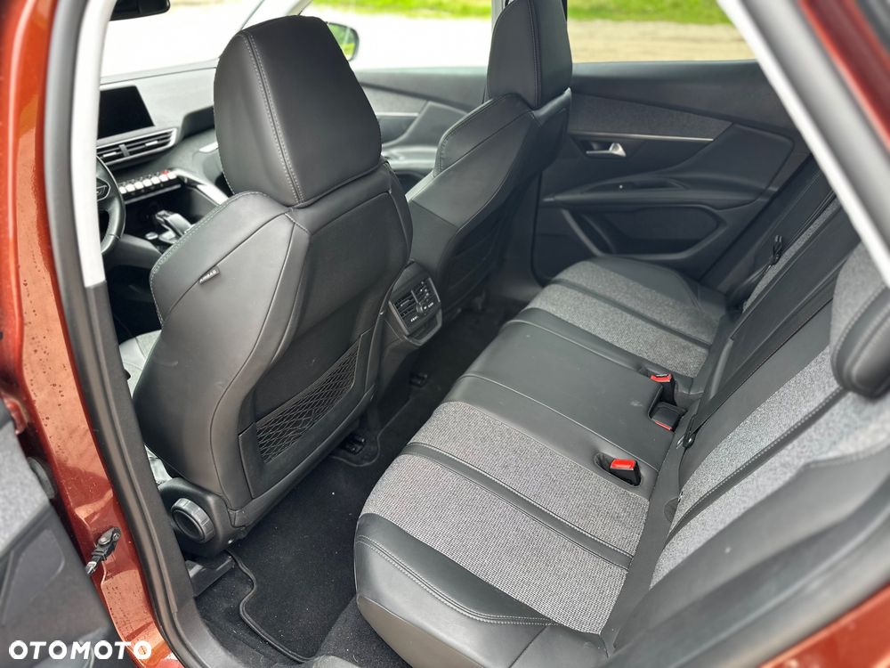 Peugeot 3008 1.2 PureTech Active S&S EAT6 - 5