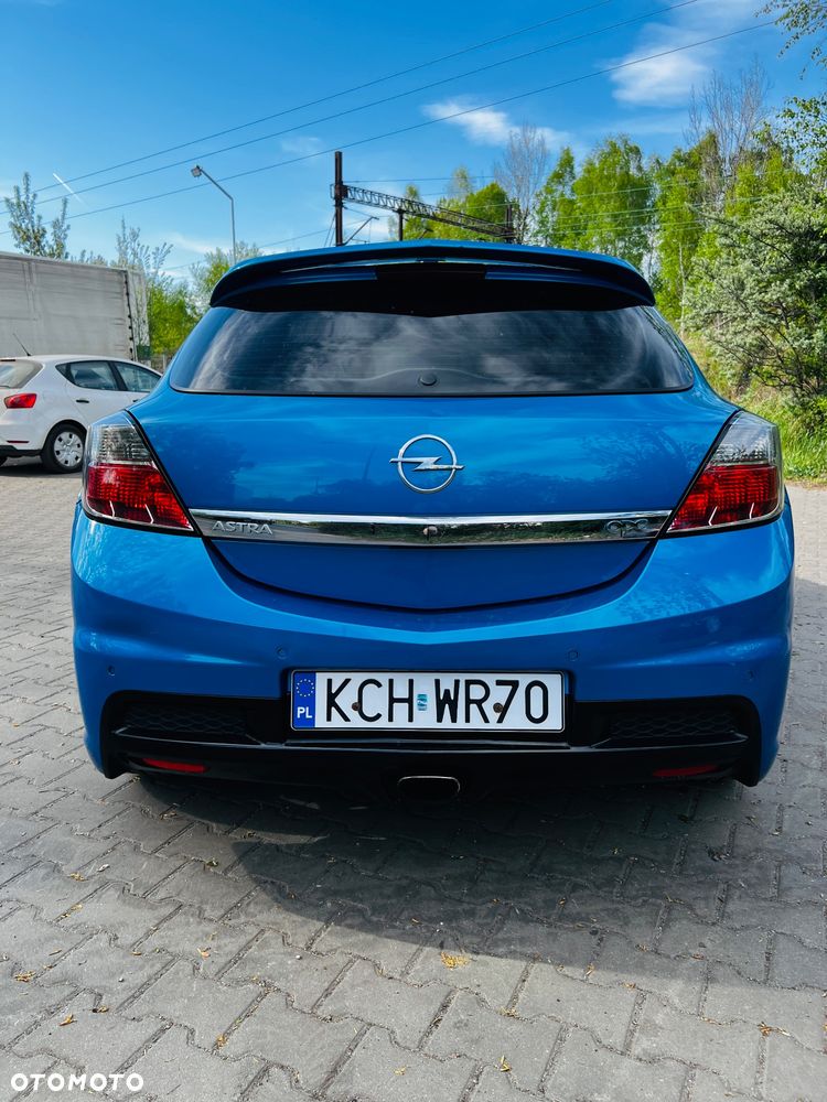 Opel Astra 2.0 T OPC - 4