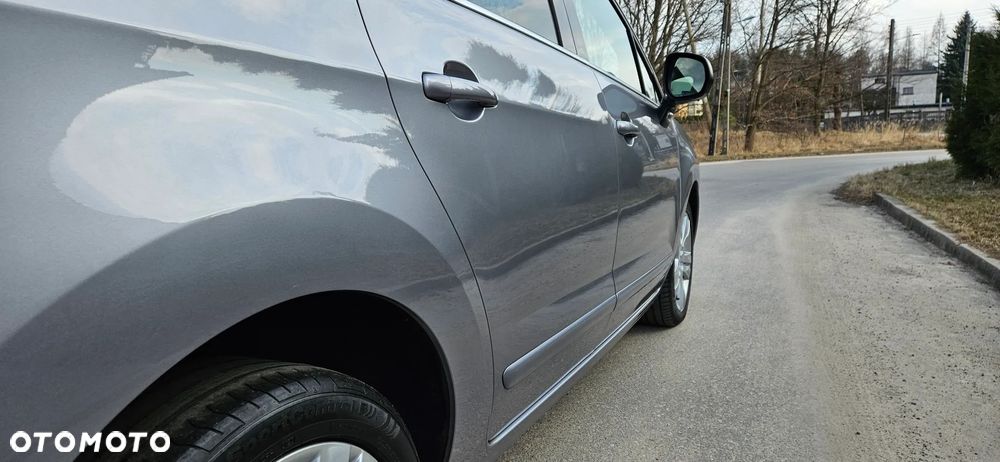 Peugeot 5008 - 12