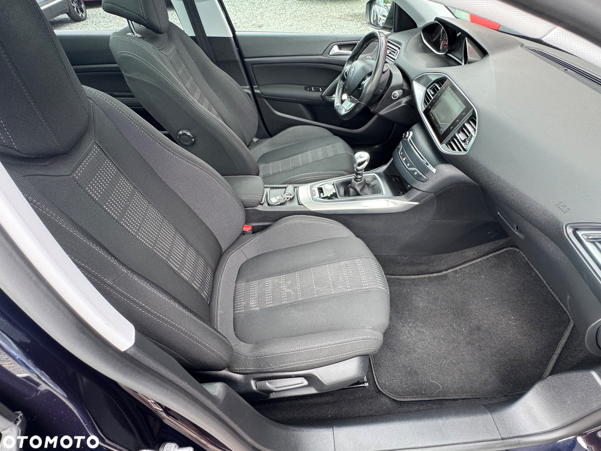 Peugeot 308 1.2 PureTech Allure S&S - 25