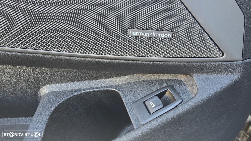 BMW M340 i xDrive Pack 50 anos M Auto - 36