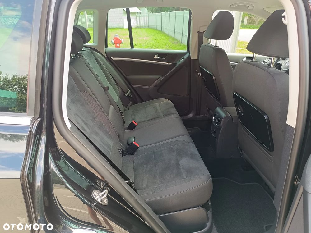 Volkswagen Tiguan 2.0 TDI DPF BlueMotion Technology Sport & Style - 8