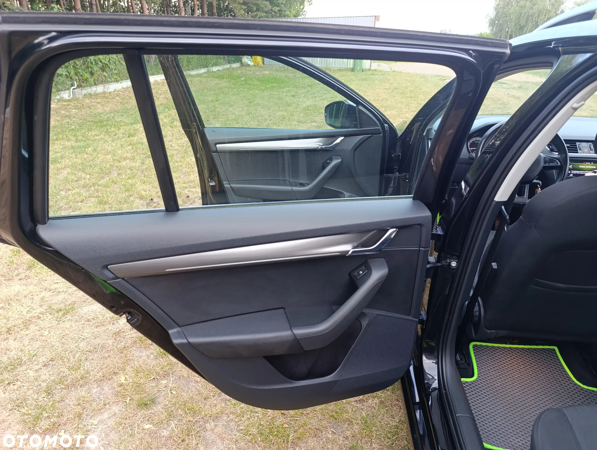 Skoda Octavia Combi 2.0 TDI DSG Style - 27