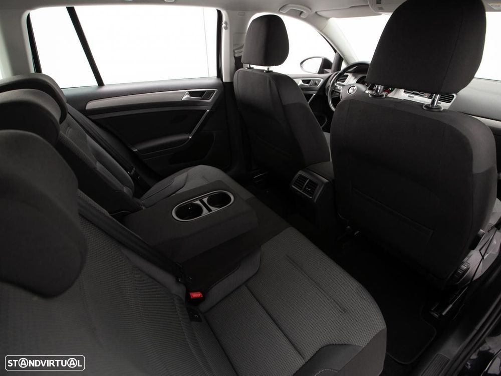 VW Golf Variant - 10