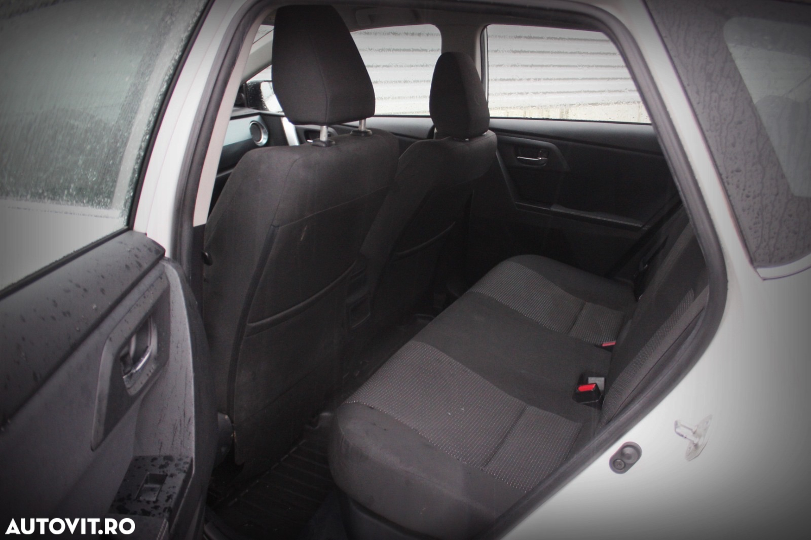 Toyota Auris 1.8 Hybrid Executive - 6