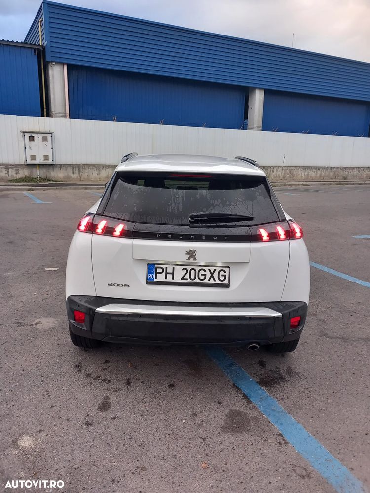 Peugeot 2008 - 4