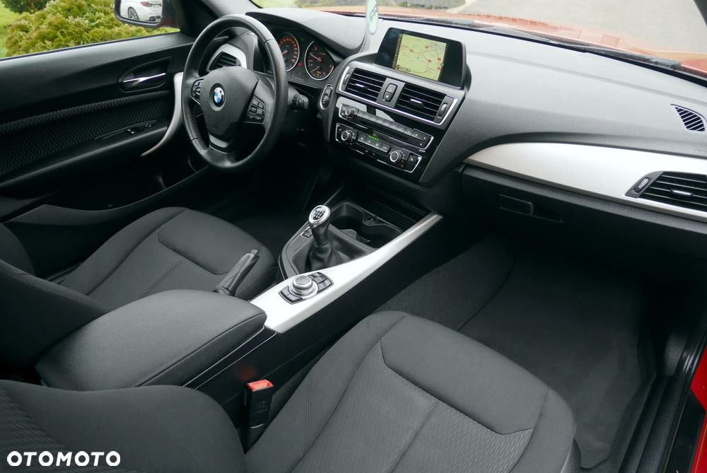 BMW Seria 1 116i Sport Line - 24