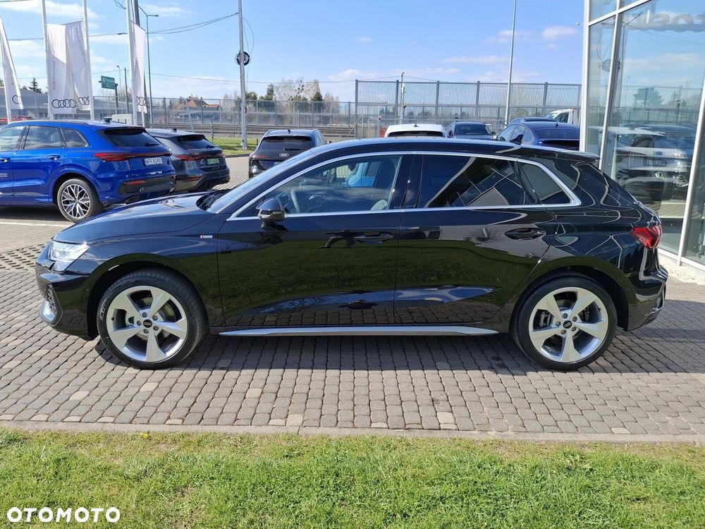 Audi A3 Sportback - 3
