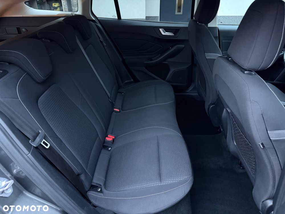 Ford Focus 1.0 EcoBoost Start-Stopp-System TITANIUM STYLE - 27