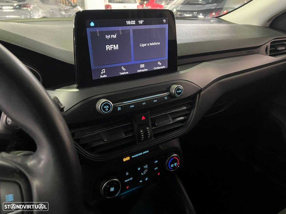 Ford Focus SW 1.0 EcoBoost Active - 19