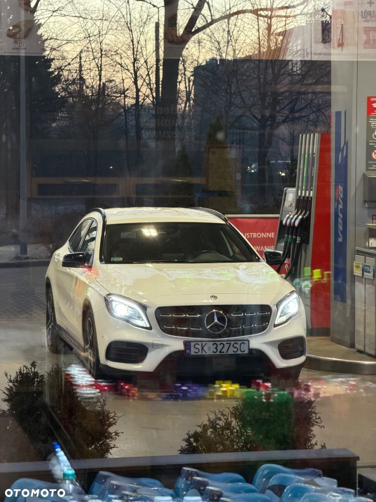 Mercedes-Benz GLA 220 4-Matic AMG Line - 19